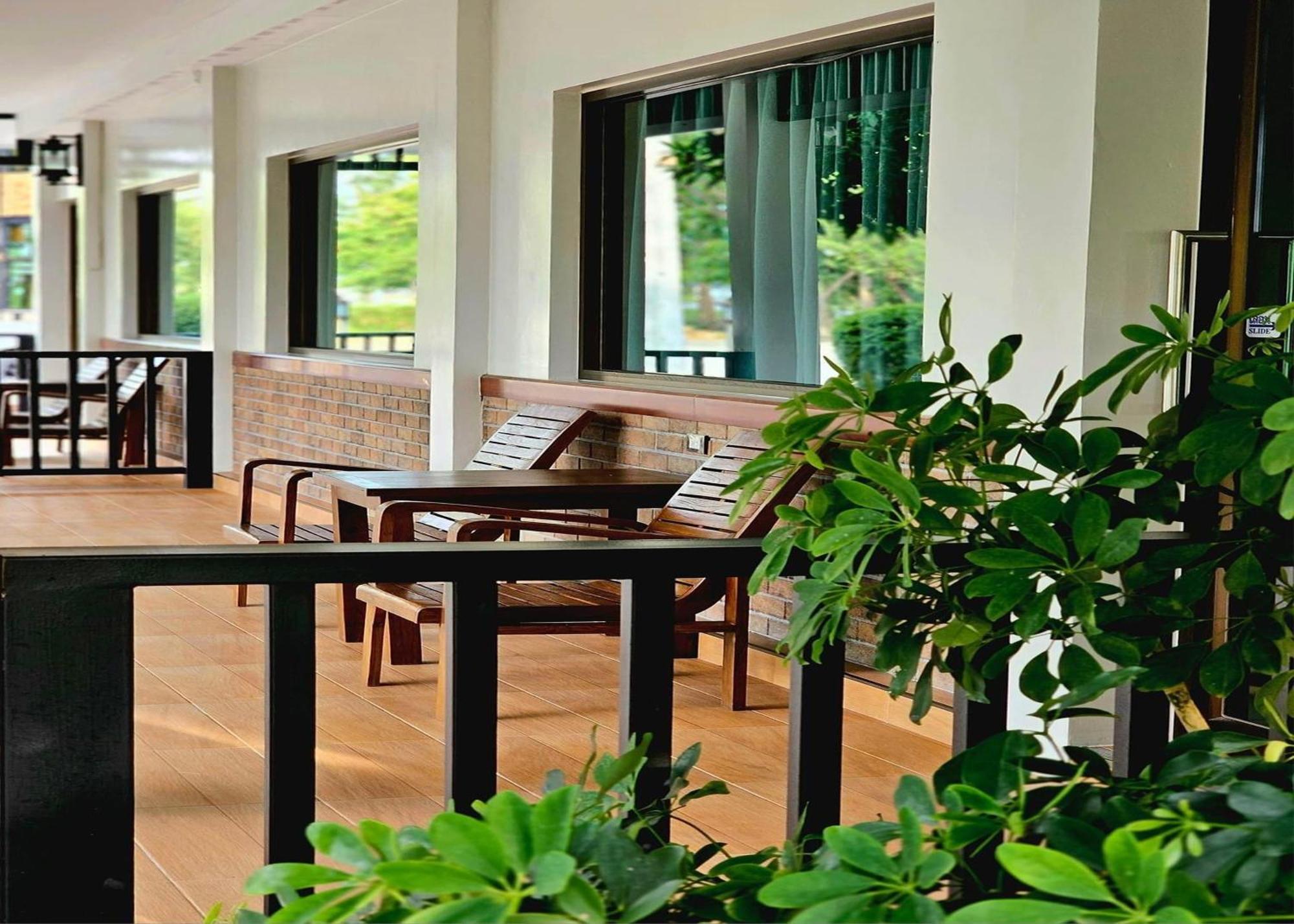 Sanaepatan Home Resort - เสน่ห์ป่าตาล โฮม รีสอร์ต Ban Buak Khang Exterior foto